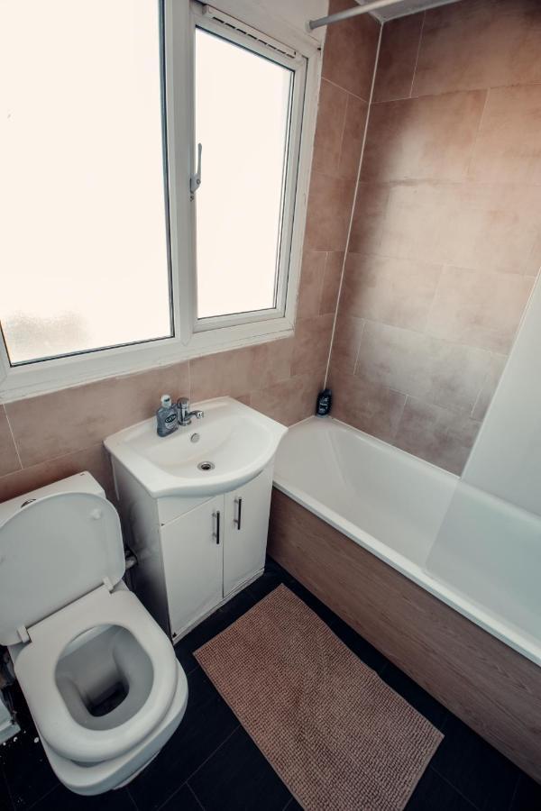 Comfy Home-Wood Green Londen Buitenkant foto